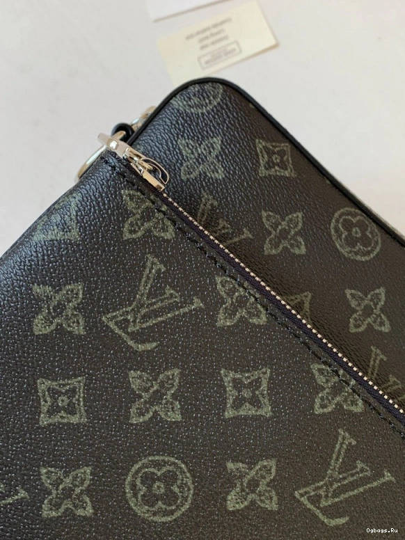 TRIO VUITTON MESSENGER LOUIS 0121